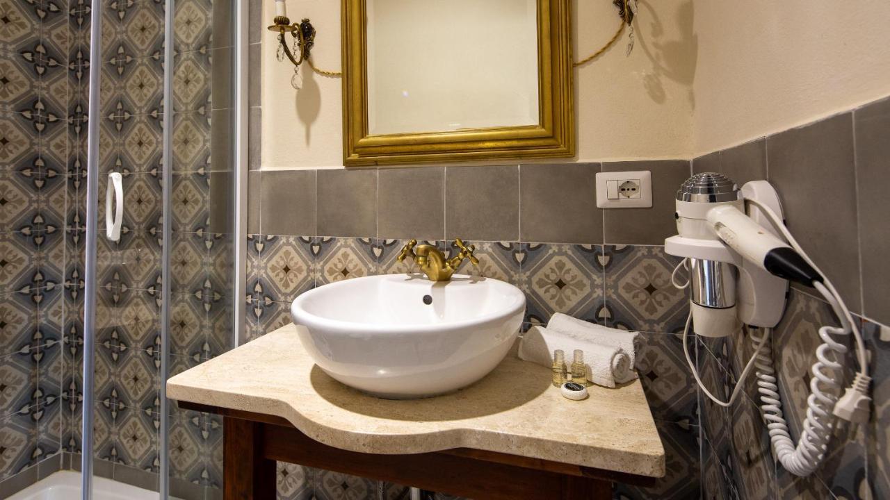 ホテル Casa Satta 1925 オルビア エクステリア 写真